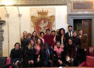 "Pink is Good Running Team" arriva anche a Perugia. Presentata a Palazzo dei Priori l'iniziativa della fondazione Umberto Veronesi. Presenti il sindaco Romizi e gli assessori Pastorelli e Wagué