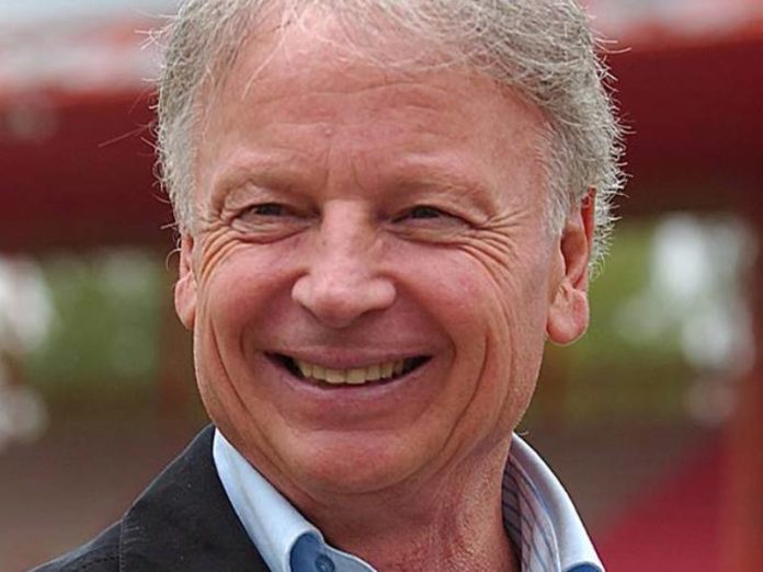 Oggi se ne è andato il sorriso più bello del Calcio italiano. Grazie a tutti i medici e al personale sanitario dell'Ospedale 'Santa Maria della Misericordia' di Perugia che in queste ultime settimane si sono presi cura di lui. Ciao papá...