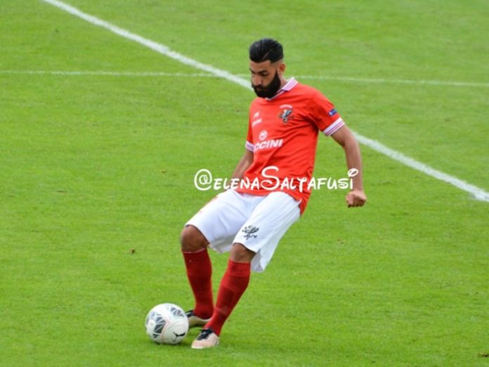 Belmonte-Siena: accordo raggiunto. L'ex difensore del Grifo scende di categoria e ritorna in bianconero. Monaco in rosa, Del Prete ancora 