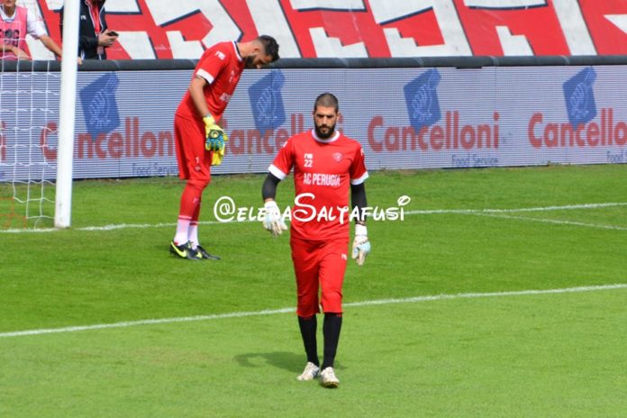 Per il Grifo dubbio portiere, la certezza è il 3-5-2. Leali difficilmente potrà giocare anche se annunciato nelle prossime ore, mentre Dellafiore si prepara all'esordio
