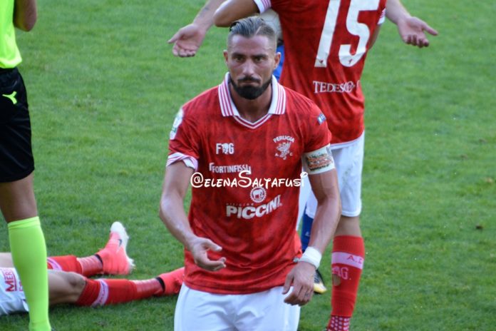 Grifo: si rivede Del Prete. Il terzino torna tra i convocati dopo più di un mese di assenza. Out Dossena