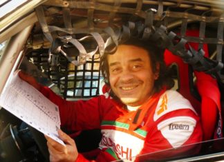Gianluca Tassi non teme le insidie dell'Africa Eco Race. Il pilota disabile perugino: "L'obiettivo è arrivare in fondo alla competizione, gareggerò contro normodotati"
