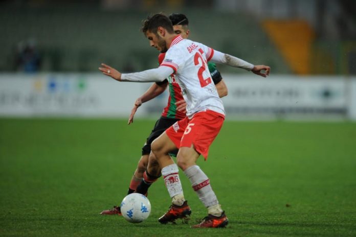 Bandinelli: “Troppo nervosi, ma l’importante era non perdere”. Il centrocampista del Perugia a fine gara: “Nel primo tempo la Ternana ha meritato il vantaggio”