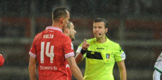Il derby a La Penna: con il Grifo non c'è molto "feeling". Il fischietto romano ha arbitrato il Perugia 5 volte di cui 2 pareggi e 3 sconfitte