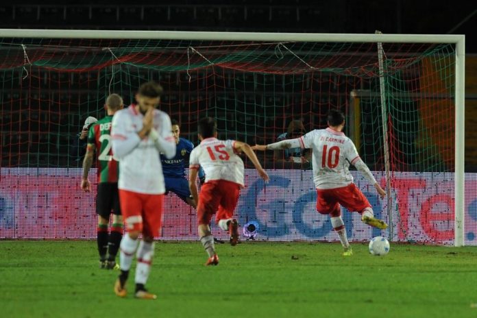 Dalle stelle alle stalle: cronaca di un pazzo girone d'andata. Dal mercato in crescendo alla partenza a razzo, dalla crisi all'esonero di Giunti e l'arrivo di Breda: il film di metà stagione