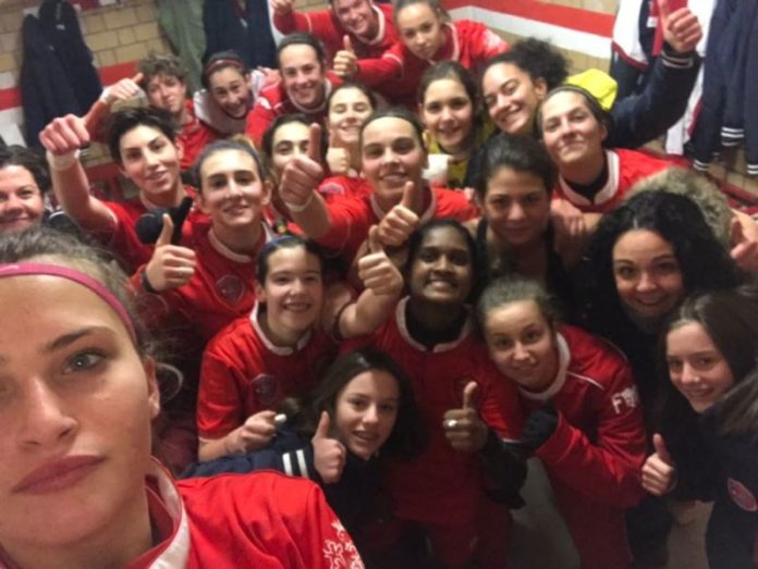 Grifo Primavera d’oro: Fiorentina k.o. e primato invernale. Le Grifoncelle sconfiggono di misura le gigliate al 90esimo e sono campioni d’inverno. Il tecnico Peverini: “Abbiamo saputo soffrire”