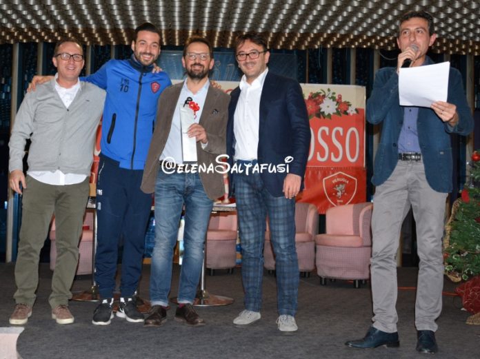 Dal Natale Biancorosso la carica per il match col Bari. In 300 con i Grifoni per gli auguri di buone feste nel consueto appuntamento organizzato dal Coordinamento