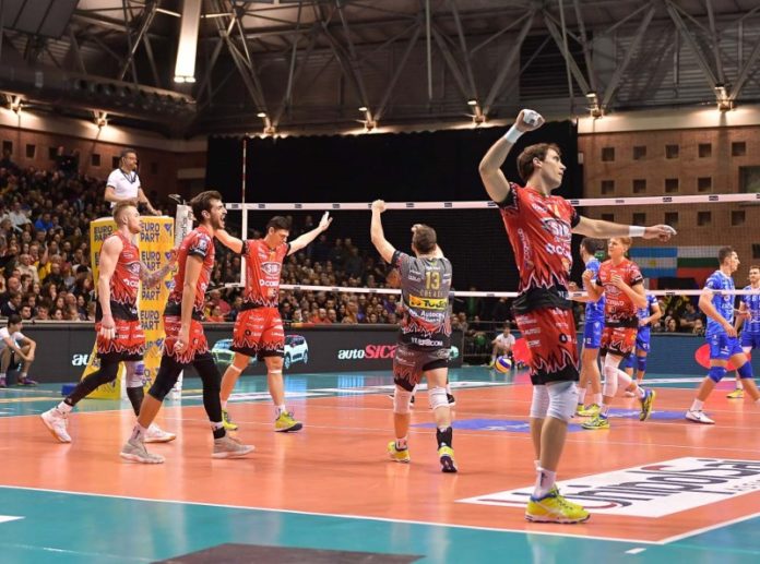 Sir: Santo Stefano porta il titolo di campione d'inverno. Gli uomini di Bernardi calano un 3-0 a Ravenna ed approfittano delle sconfitte di Modena e Lube