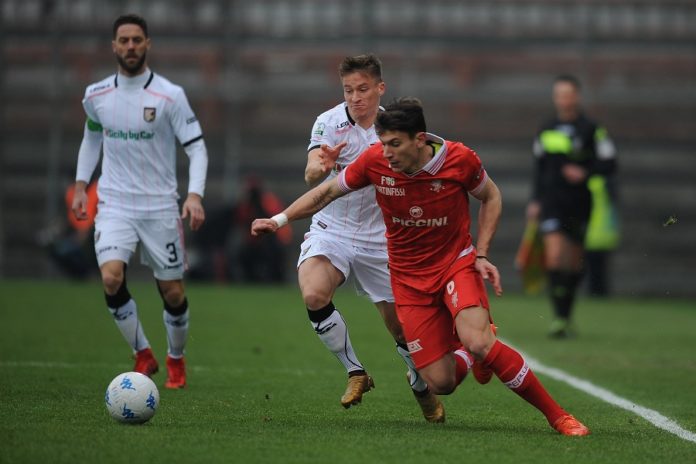 Magnani-Juve, ci siamo: ma quali contropartite? Il difensore sarà poi girato dai bianconeri a Bologna o Sassuolo. Il Grifo apre così un canale di mercato con i piemontesi