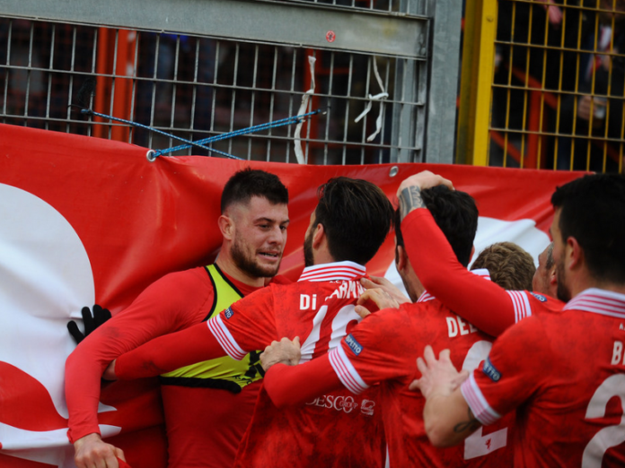 La difesa disinnesca Di Carmine e Cerri. Le troppe reti incassate fanno da contraltare alla splendida stagione realizzativa dei due attaccanti