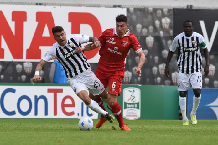 Grifo: maledetto Aprile. Il pareggio di Ascoli ha confermato il brutto trend intrapreso da Avellino. Media di un punto a gara, tra limiti caratteriali e un po' di 'fiatone'