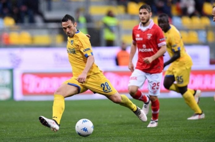 Ciano show riporta in auge il Frosinone, Trapani e Livornoda Inferno. L'attaccante ciociaro mette in mostra tutto il repertorio con una fantastica tripletta, siciliani e toscani cadono rovinosamente e stazionano negli ultimi posti