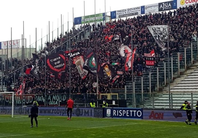 Tifosi in trasferta: quanti foggiani in giro per l'Italia. I pugliesi hanno registrato più di 24mila presenze nei settori ospiti dei campi di B. Perugia nono nella speciale classifica