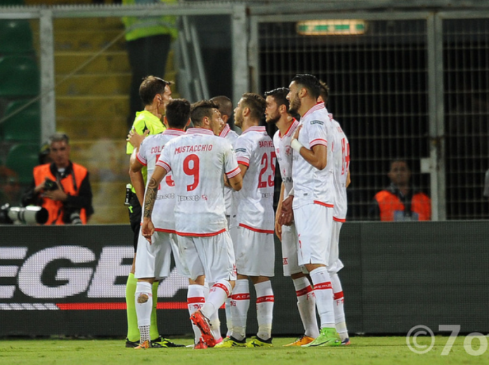 Ros per la sfida col Novara: con lui che brutti ricordi a Palermo... All'andata l'arbitro di Pordenone consegnò la vittoria ai rosanero fischiando un rigore inesistente. Bilancio complessivo sfavorevole al Grifo
