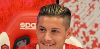 Mazzocchi: "Punto importante contro una grande squadra". Il terzino del Grifo: "Siamo venuti a Lecce per fare la nostra partita, la giornata rimane positiva"