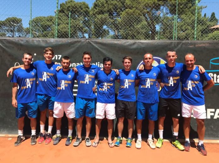 Junior Tennis Perugia in trionfo: c'è la promozione in A2. I gialloblù battono il Circolo Tennis Giotto Arezzo e festeggiano il salto di categoria