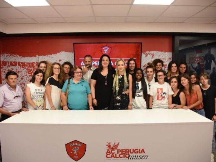 Grifo in rosa: presentato il Perugia Femminile. Il presidente Valentina Roscini: 