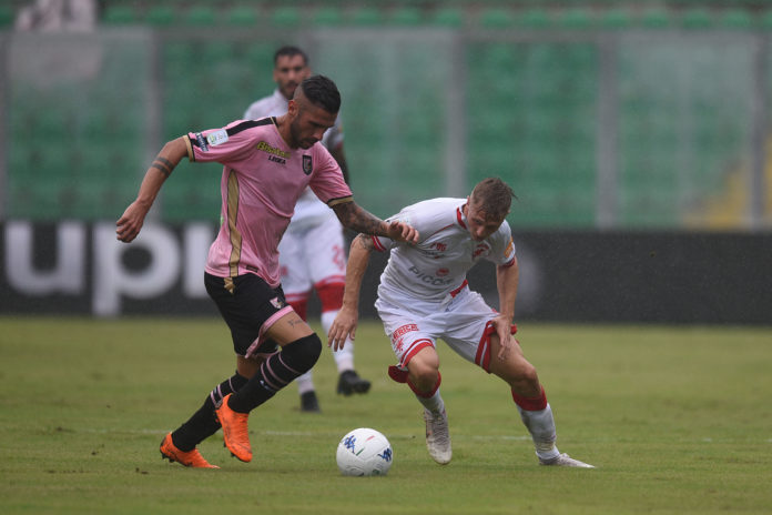 Palermo: tra ansia e voglia di riscatto. La complicata situazione societaria dei rosanero rischia di vanificare gli sforzi della truppa di Stellone. I siciliani faranno quadrato attorno al capitano Bellusci?