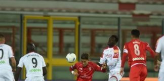 Dragomir convince, Falasco "fa rimpiangere" Pajac. Il rumeno lancia altri buoni segnali, il terzino spinge poco e male. Male il trio Bianco-Moscati-Verre