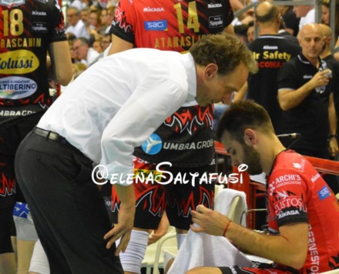 Sir-Trento: nessun dubbio per Bernardi e Lorenzetti. I due tecnici confermano i sestetti base. L'ex Della Lunga: 