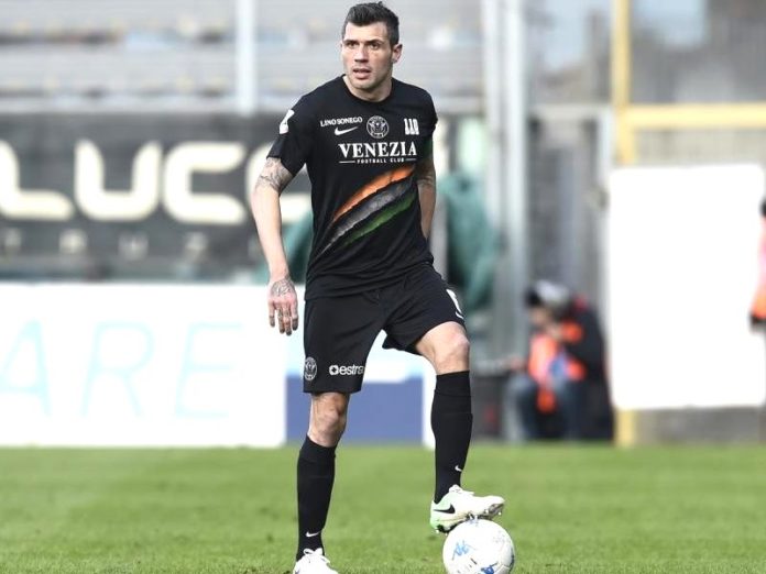 Venezia: tra conferme e perdite di spessore. La squadra che ha battutto il Grifo al preliminare play-off ha perso Audero e Stulac, oltre a mister Inzaghi. Vecchi punterà ancora sul 3-5-2 per risorgere