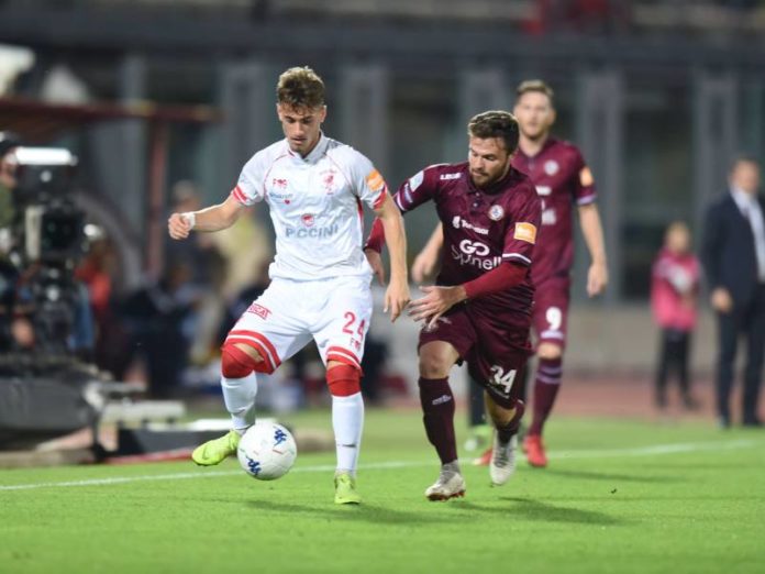 Bologna e Udinese mettono gli occhi su Dragomir. Le buone prestazioni del centrocampista rumeno non sono passate inosservate