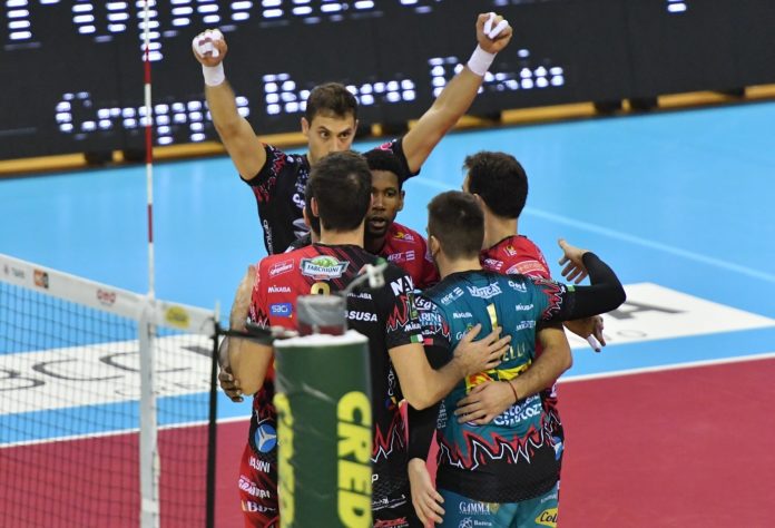 Una vittoria fa sempre bene, ma la Sir ha da meditare. E’ questa l’analisi della gara vinta in casa contro la Emma Villas Siena