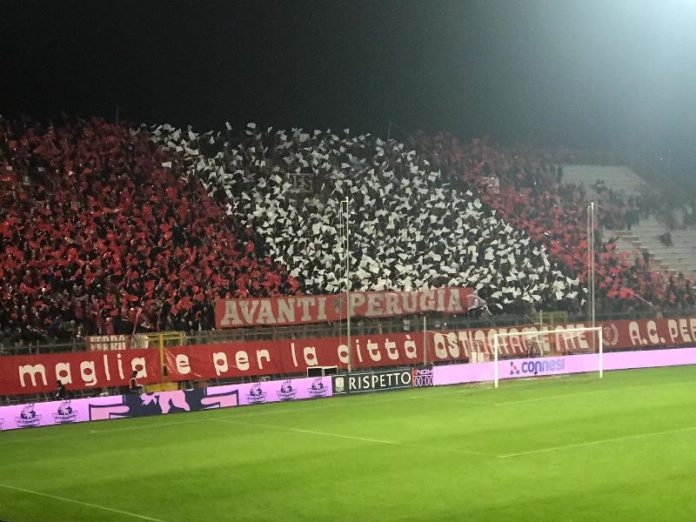 Semplicemente fantastici. Squadra e tifoseria di pari passo nel match interno col Pescara: questo significa essere Grifoni