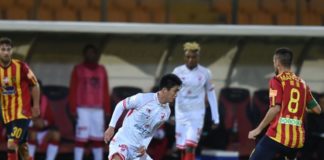 La Coppa d'Asia non parte bene per Han. Il nordcoreano becca un 4-0 dall'Arabia Saudita e rimedia un'espulsione