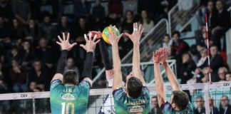 Sofferenza ma tre punti: Sir di lotta a Tours. Successo per gli uomini di Bernardi nella seconda giornata del girone di Champions. In Francia è 3-1, Leon e Atanasijevic in gran spolvero
