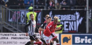 Il Grifo torna a Roma ma perde Kingsley. In vista del preliminare col Verona gli uomini di Nesta tornano nel ritiro della capitale. Il centrocampista nigeriano non più utilizzabile per impegni con l'Under 20 nigeriana