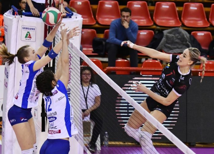 Bartoccini Perugia: contro Martignacco per la rivincita. Le maglie nere devono riscattare la sconfitta subita in Coppa Italia. Coach Bovari: “Ora partite intense e molto tirate”