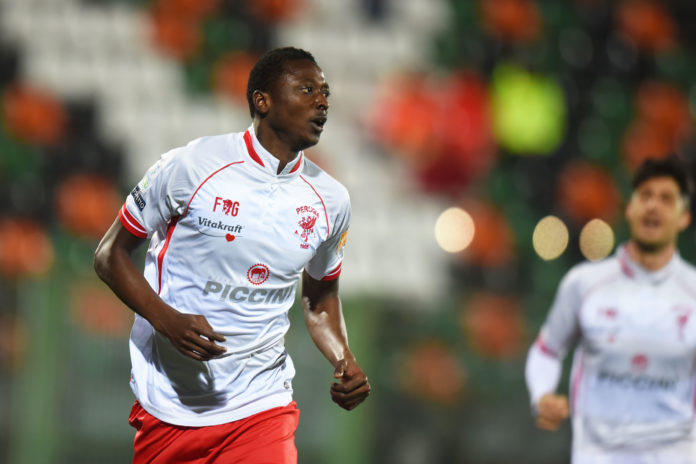 Sadiq sulle orme di Perea: va al Troyes? Per l'attaccante nigeriano si prevede un futuro lontano dal Grifo e dalla Roma che attualmente ne detiene il cartellino. Come l'ex Lazio potrebbe accasarsi nel club francese