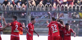 Un Grifo "del peso". Nesta, Verre ed il resto della banda fanno ricredere chi una settimana fa li aveva eccessivamente criticati. Standing ovation per i gruppi e per tutta la Nord