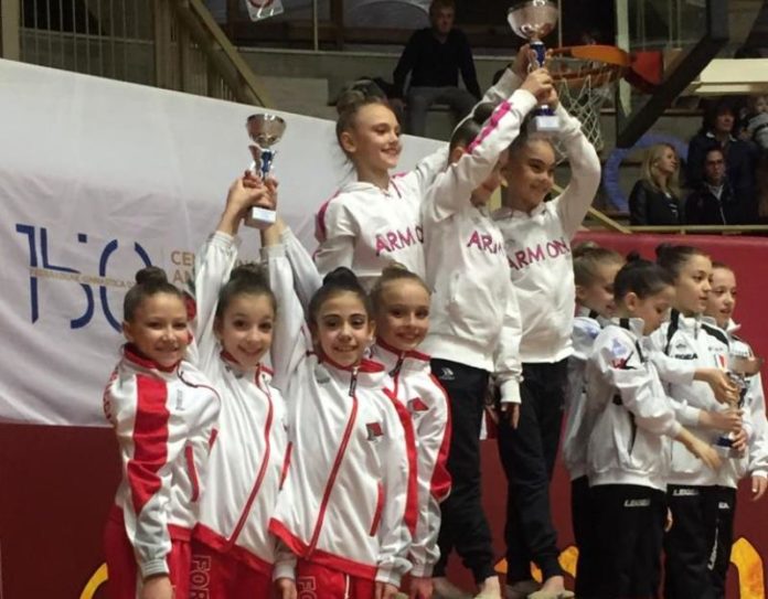 Ginnastica ritmica: Fortebraccio e Fontivegge brillano a Pisa. Le due società perugine riportano ottimi risultati dal campionato di squadra gold