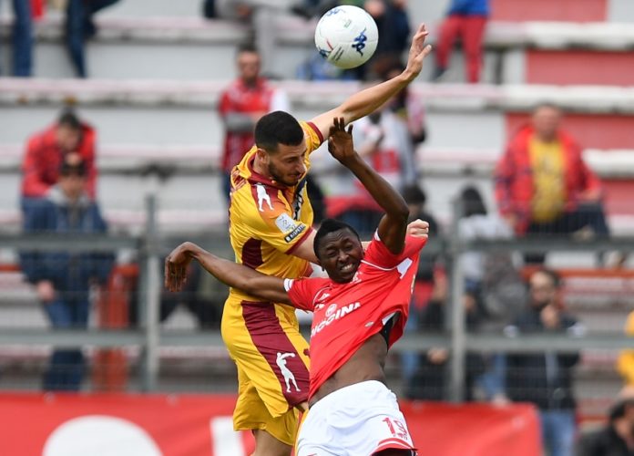 Al Curi è 0-0: un pari che fa male sia al Grifo che al Cittadella. Moncini da una parte e Vido dall'altra sprecano: non si va oltre un match a reti bianche. La Cremonese espugna Carpi e supra entrambe le formazioni