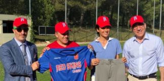 Il Lions Club per gli atleti non vedenti dei Red Skins. Presso il "diamante" di Pian di Massiano la consegna delle nuove divise da parte dell'associazione perugina