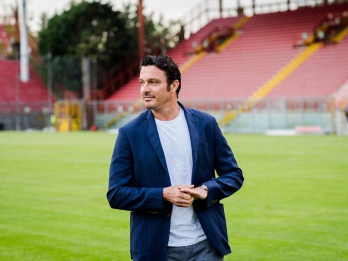 Oddo di nuovo papà: è nata Greta. L'ex tecnico del Grifo saluta la nascita della terzogenita