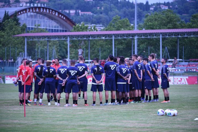Perugia: prove di 4-3-2-1. Oddo deciso a puntare sull'albero di Natale. Chi gli attuali interpreti?