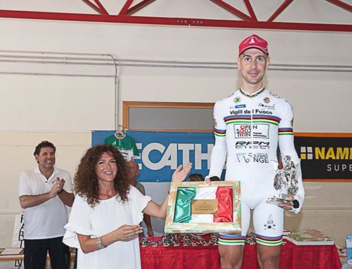 Vigili del Fuoco in sella a Solfagnano con la Cronosibike. La gara ciclistica a cronometro individuale, valevole per il campionato italiano VV.F., ha visto la partecipazione di più di 60 atleti