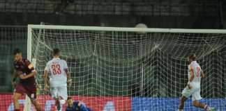 Buona (anche) la seconda. Sabato sera "godereccio" per il Grifo in quel di Livorno. Ma manteniamo equilibrio nei giudizi