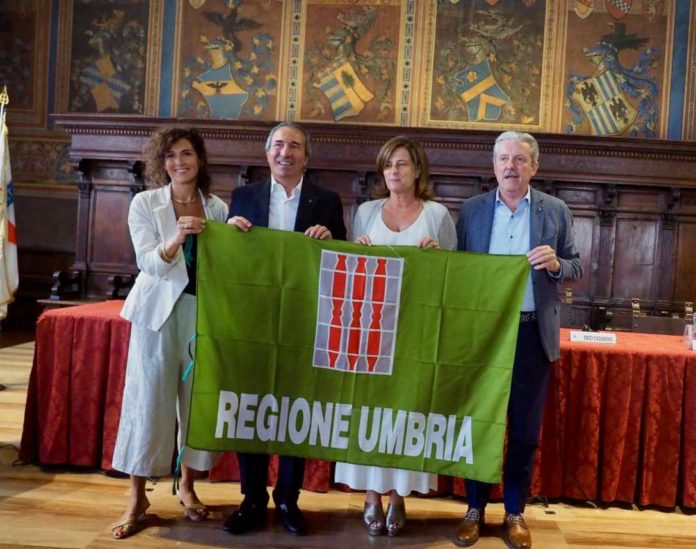 Trofeo CONI: la truppa umbra è pronta. La rappresentativa regionale che parteciperà alla manifestazione nazionale in Calabria è stata presentata presso la Sala dei Notari di Perugia