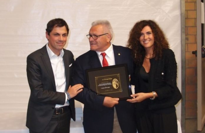 Mezzo secolo di attività per il Rugby Perugia. La società perugina ha celebrato il traguardo con una festa cui hanno partecipato anche le istituzioni cittadine