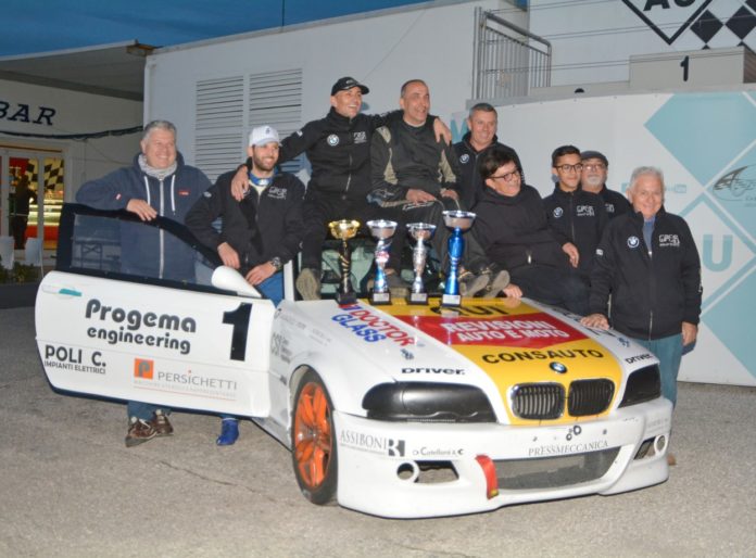 Adrenalina alle stelle all'autodromo di Magione. Parretta e Giani si laureano campioni nella BMW Racing Series