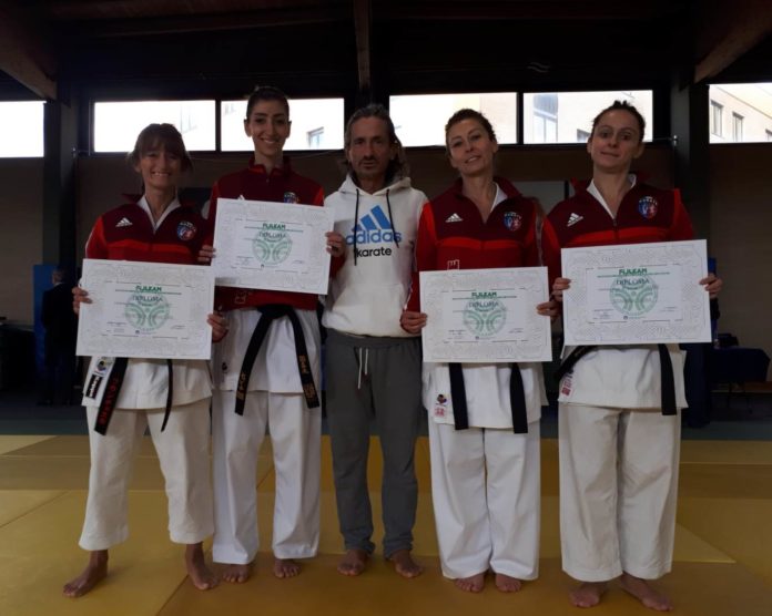Karate Cus Perugia: è tempo di esami. A Ostia esami di graduazione di fine stagione per le atlete dei tecnici Arena e Baldelli