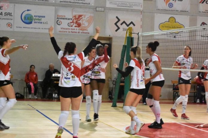 3M Perugia: con Moie passa una buona fetta di salvezza. Scontro per la permanenza in B1 tra la mura di casa per le biancorosse. Coach Gobbini: “Voglio massima concentrazione”