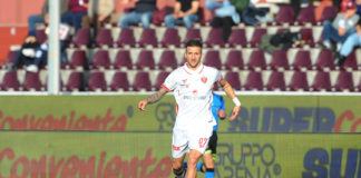 Il Grifo ritrova Di Chiara, il Frosinone perde pezzi. Il terzino è tornato ad allenarsi in gruppo e può essere convocato per domenica. Tante indisponibilità per i ciociari