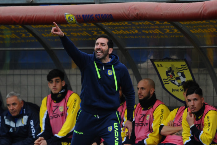 Questione tecnico: Caserta in pole. L'ex allenatore della Juve Stabia è l'obiettivo numero uno del Perugia. Oddo verso la rescissione