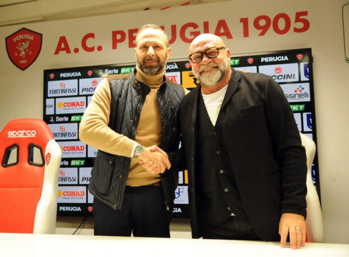 Santopadre sta con Cosmi e avverte la squadra. Il numero uno del Perugia: 