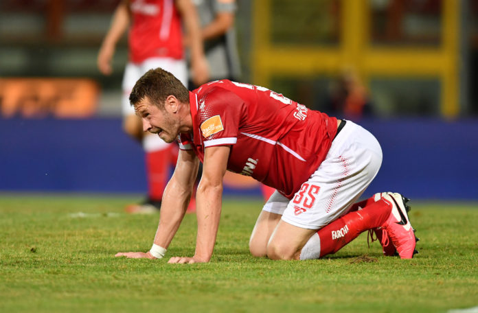 Grifo: ora niente strabismo, guarda solo la strada per la salvezza. La sconfitta col Pordenone spazza via definitivamente i soliti proclami di Serie A. Adesso c'è da mantenere la categoria, poi serviranno vere riflessioni 